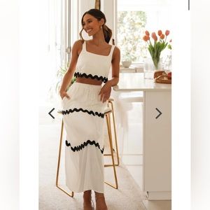 Mura Boutique Contrast Top and Skirt Set